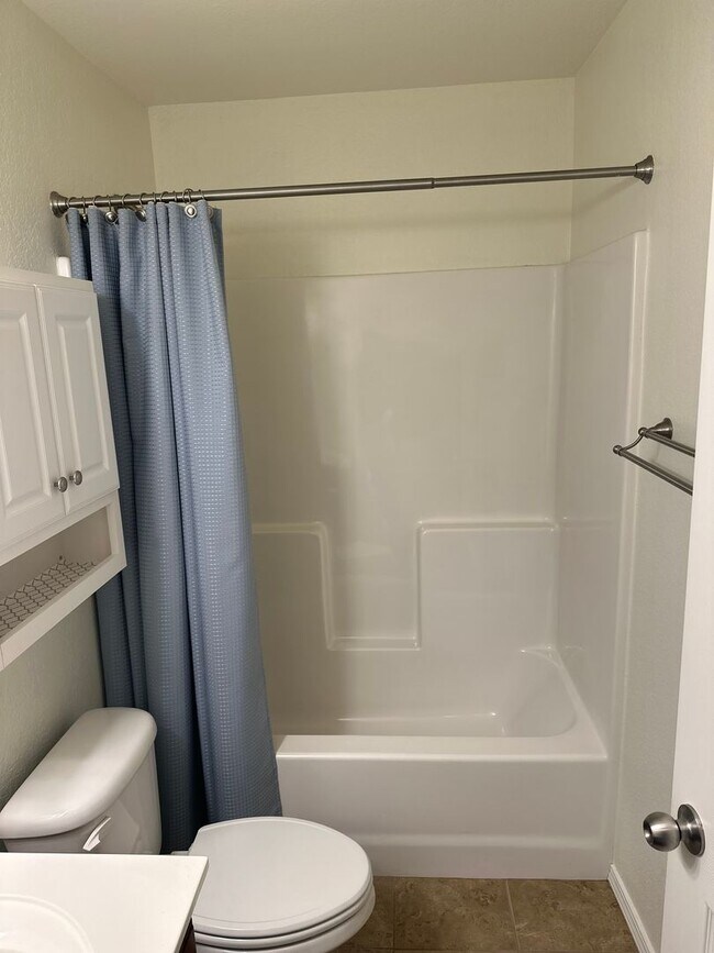 Building Photo - Available Now! Beautiful 4-Bedroom, 2-Bathroom Springdale Home w/ Fenced-In Yard and Covered Patio