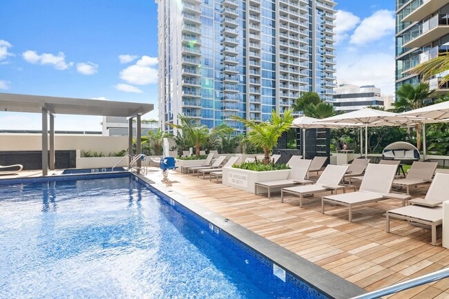 Building Photo - 1388 Kapiolani Blvd