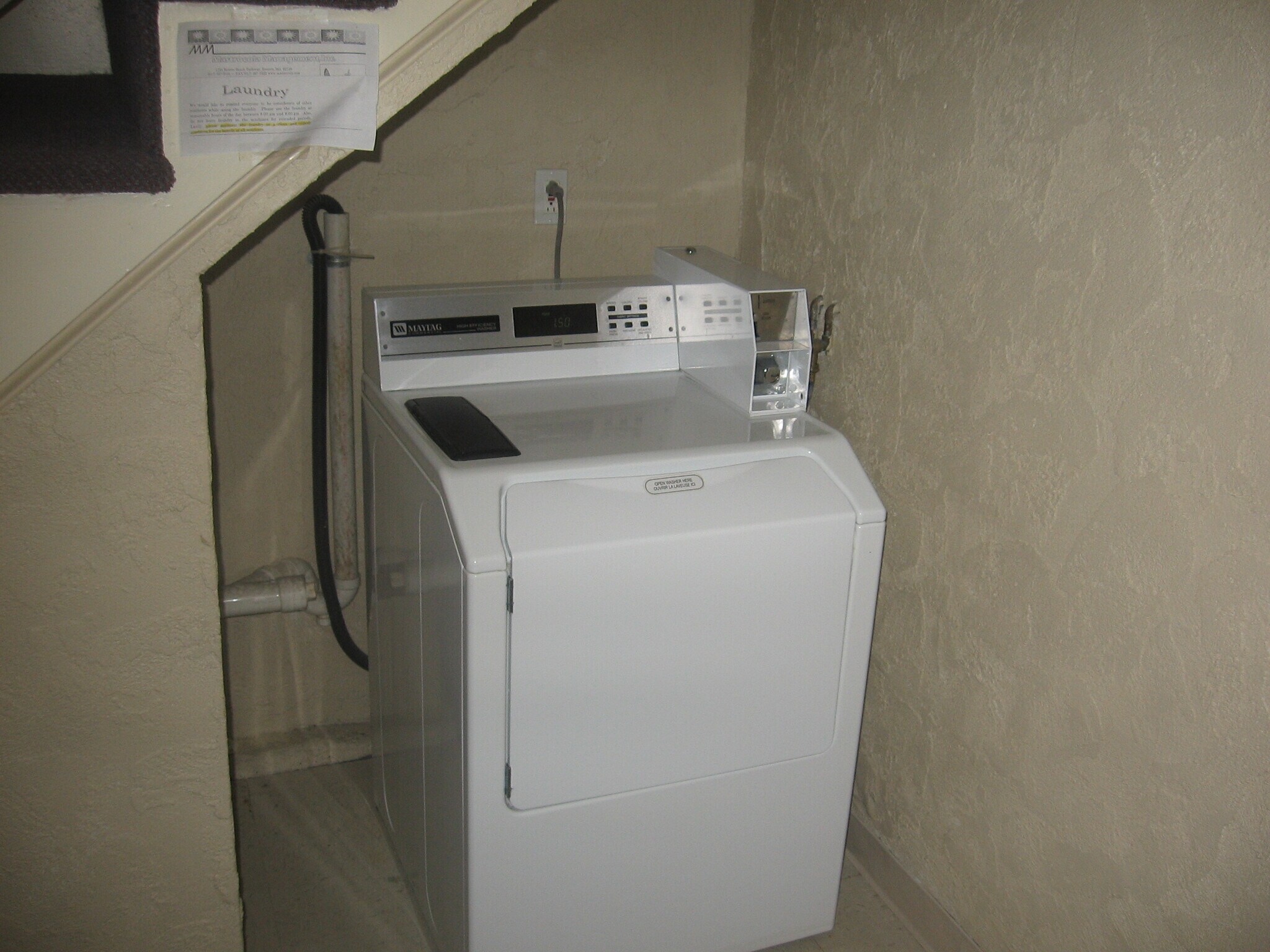 Building Photo - 65 Woodlawn Ave