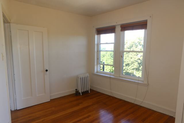 Building Photo - 4216 N Clark St