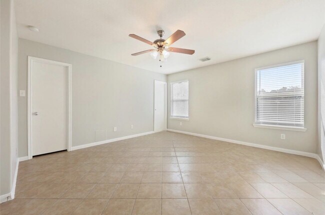 Building Photo - 18323 Fair Grange Ln