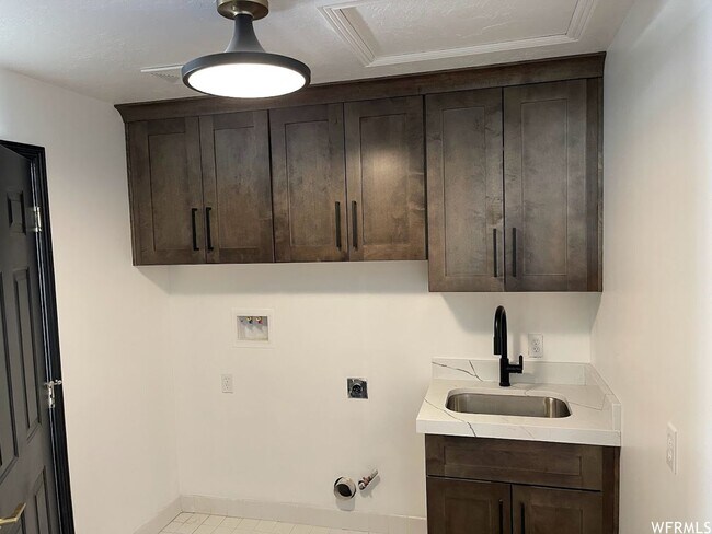 Building Photo - 4100 Sqft Gorgeous Home with Amazing Temple and Valley Views