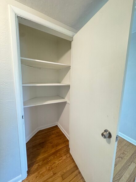 Building Photo - 6007 NW 32nd St