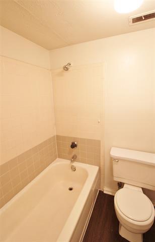 Building Photo - 405 Pogue St