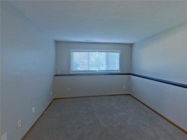 Building Photo - 17311 Sunset Trail SW