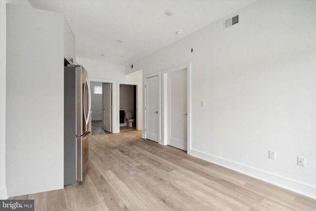 Building Photo - 367 W Hortter St