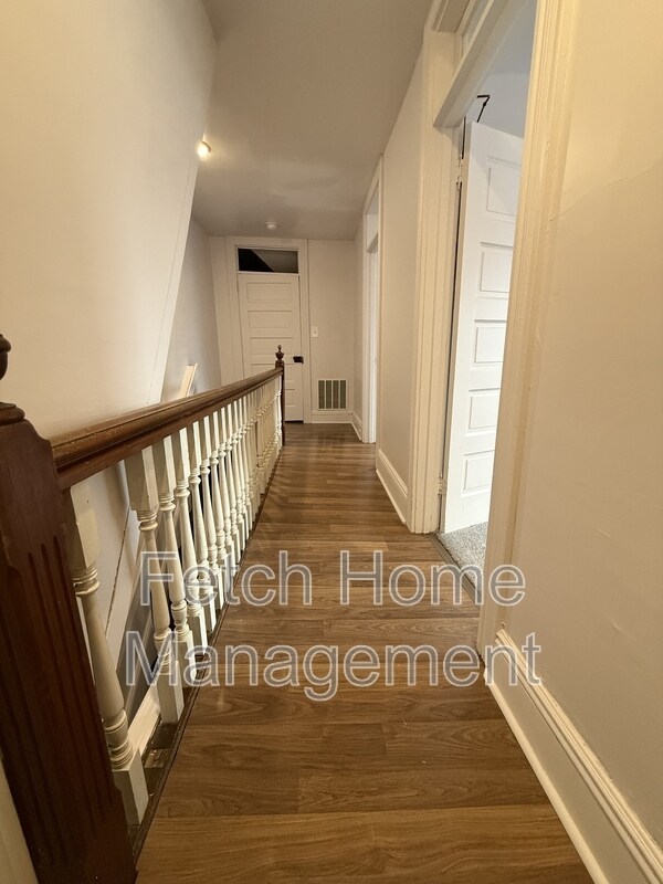 Building Photo - 125 E State St