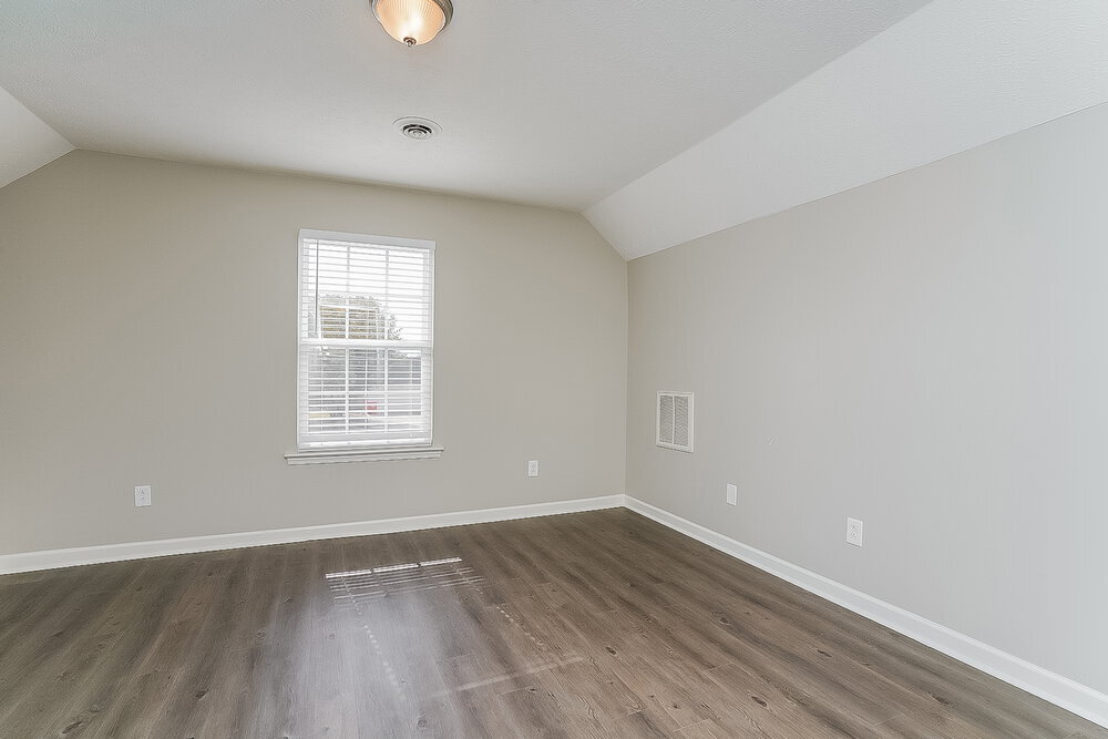 Building Photo - 2301 Weber Ct