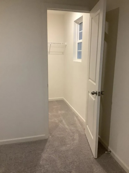 Building Photo - 4664 Sunrise Rdg