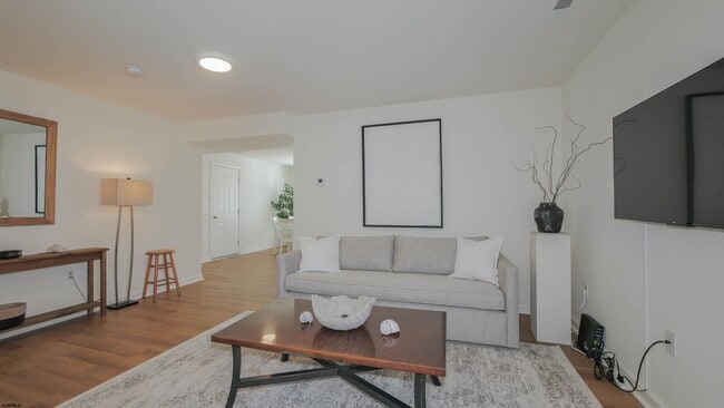 Building Photo - 128 N Rhode Island Ave