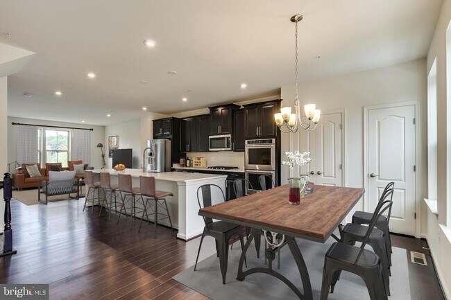 Building Photo - 2950 Timberneck Way