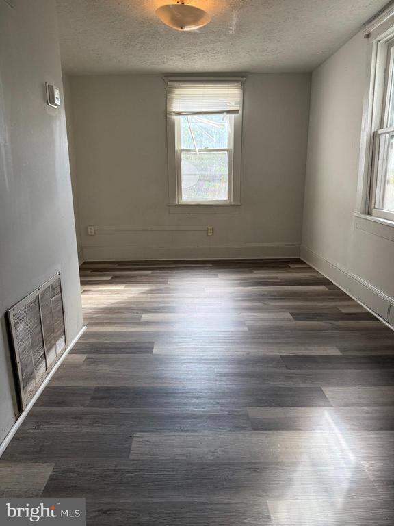 Building Photo - 313 Virginia Ave