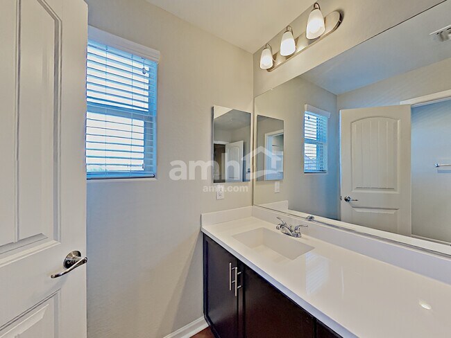 Building Photo - 20737 W Stone Hill Rd
