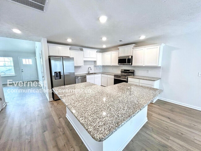Building Photo - 347 Raines Ct
