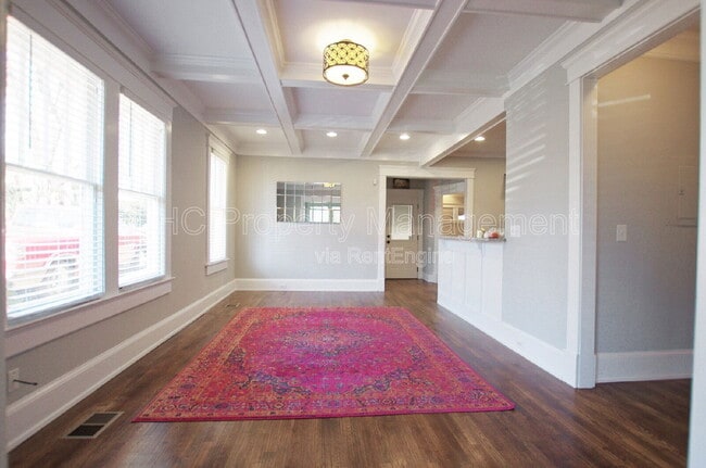 Building Photo - 1208 Arkwright Pl SE