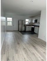 Building Photo - 2148 Felspar St