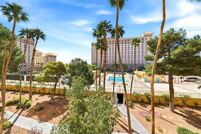 Building Photo - 205 E Harmon Ave