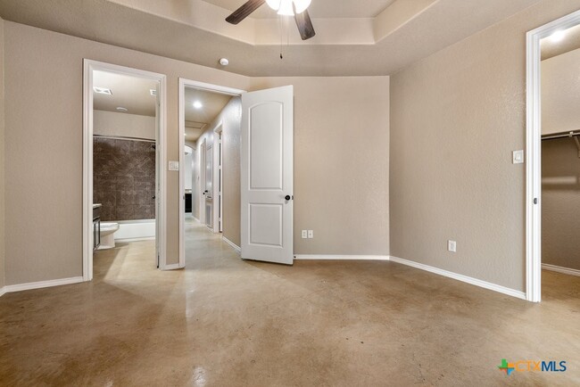 Primary Photo - 264 Rosalie Dr