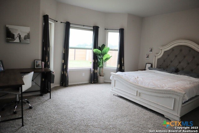 Building Photo - 1724 Stone House