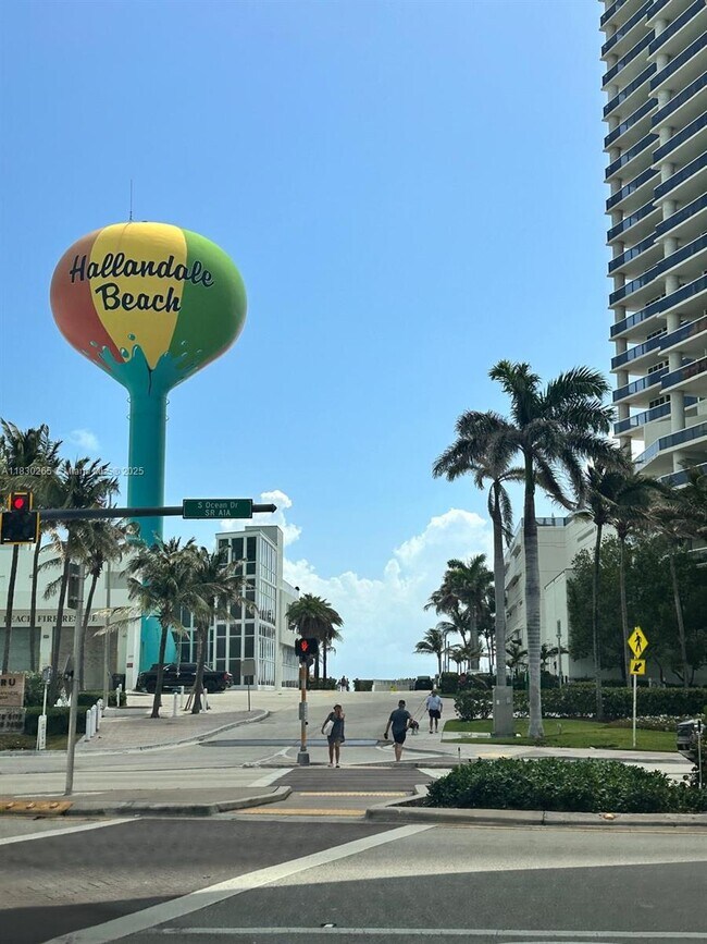 Building Photo - 1801 S Ocean Dr