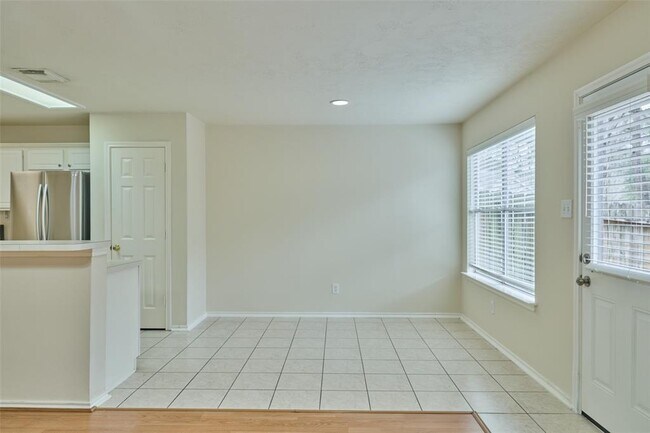 Building Photo - 298 Sentry Maple Pl