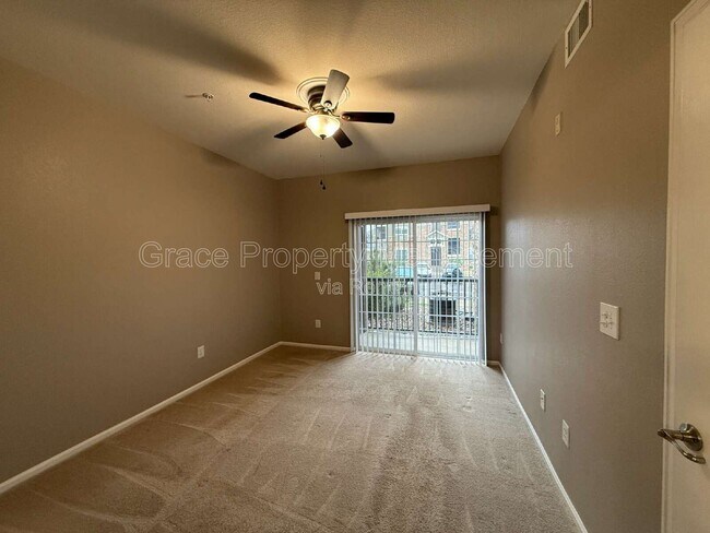 Building Photo - 3035 Blue Sky Cir