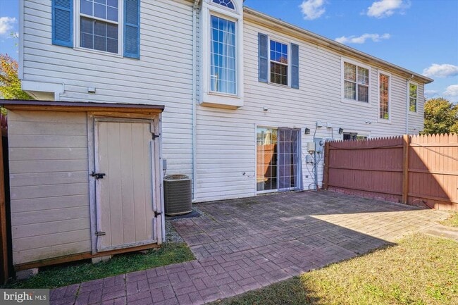 Building Photo - 6101 Hoskins Hollow Cir