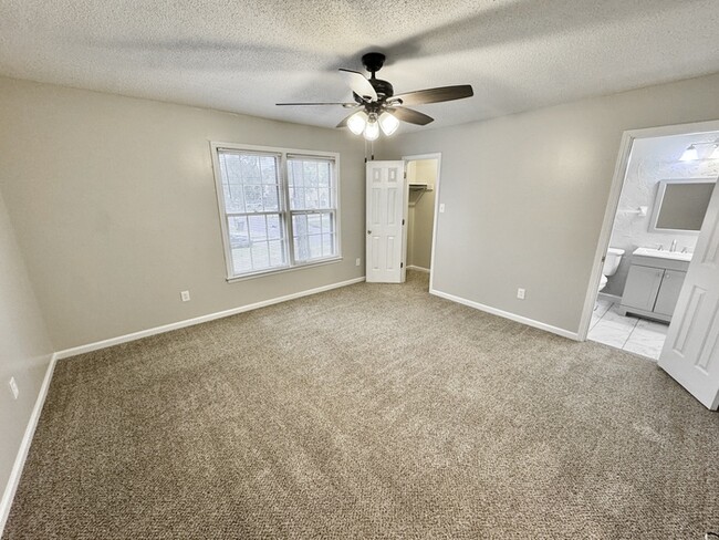 Building Photo - 6338 Kirby Downs Dr