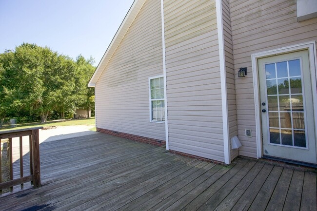 Building Photo - Adorable 3 bedroom 2 bath + Bonus in Raeford