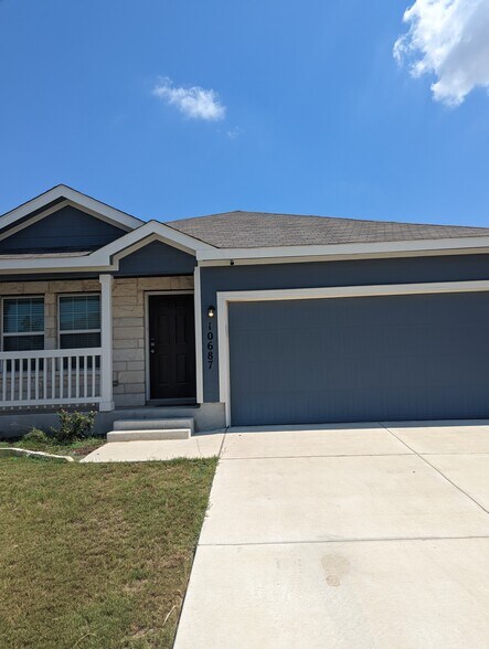 Building Photo - 10687 Penelope Way