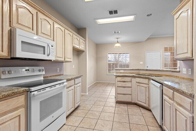 Building Photo - 2503 Hoya Dr