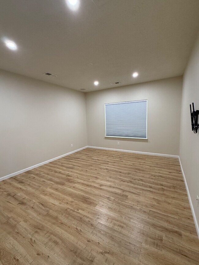 Building Photo - 12023 Pocono Rd SE