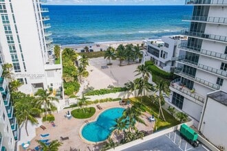 Building Photo - 4001 S Ocean Dr
