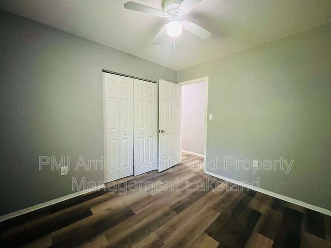 Building Photo - 1223 Ave L