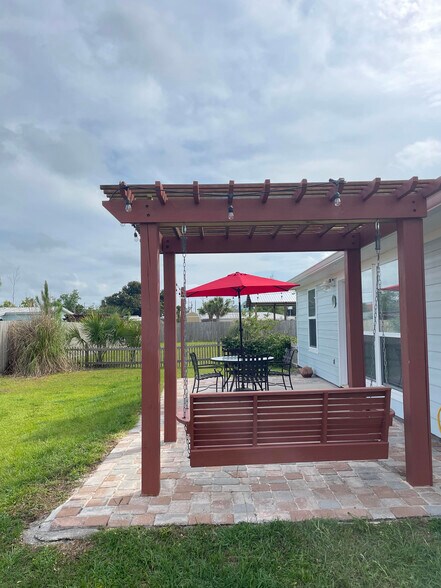 Building Photo - 208 Tennessee Dr