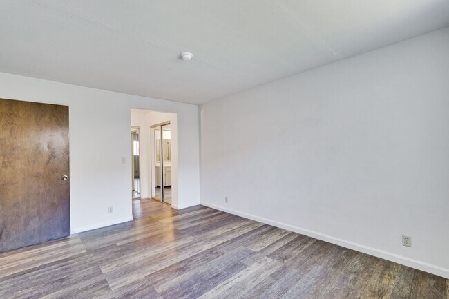 Building Photo - 3484-3486 Angelina Dr