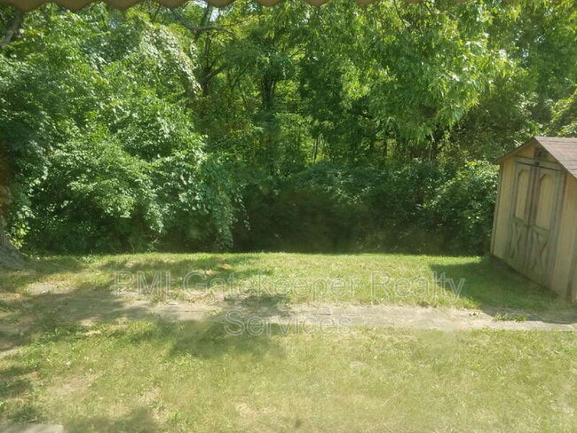 Building Photo - 9128 Orangewood Dr