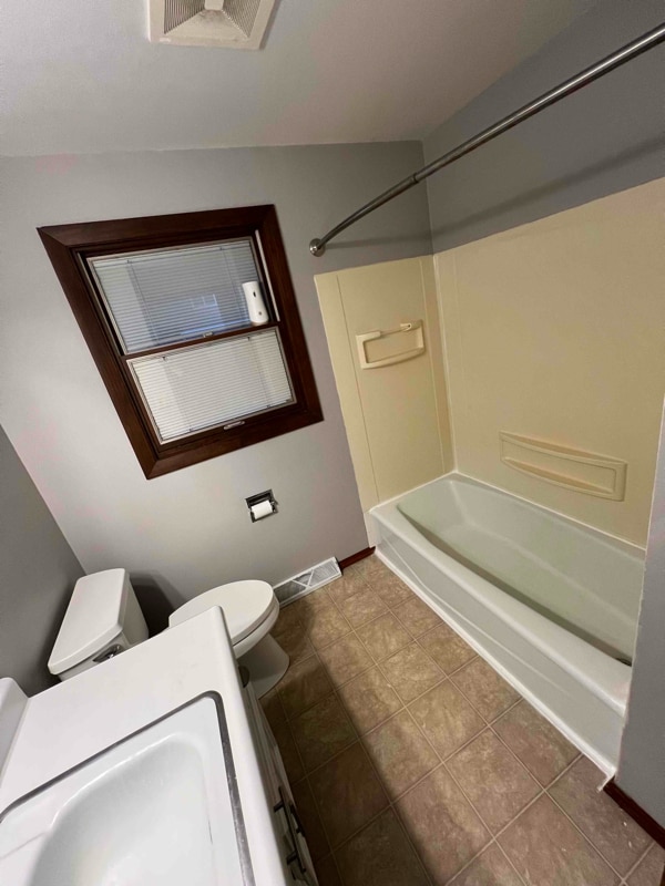 Building Photo - 1827 Sahara Ct
