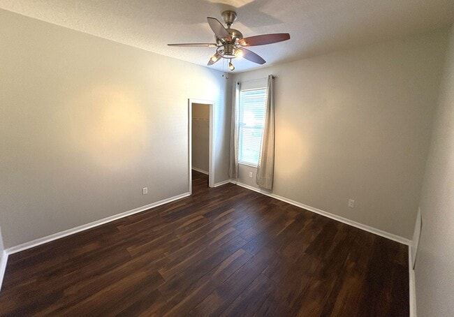 Building Photo - Available NOW!  Stunning 5-Bedroom Home in Gated Avalon Lakes Community