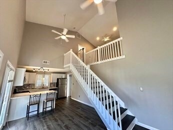 Building Photo - 224 Walnut St