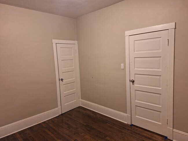 Building Photo - 13251 S Commercial Ave