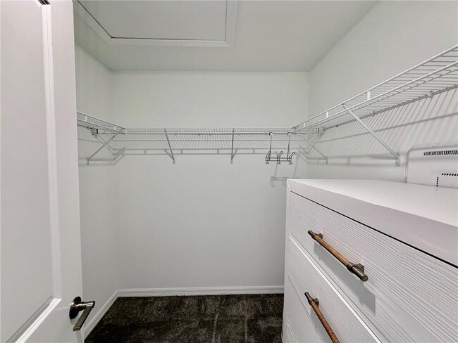 Building Photo - 2580 Sunray Venus Wy