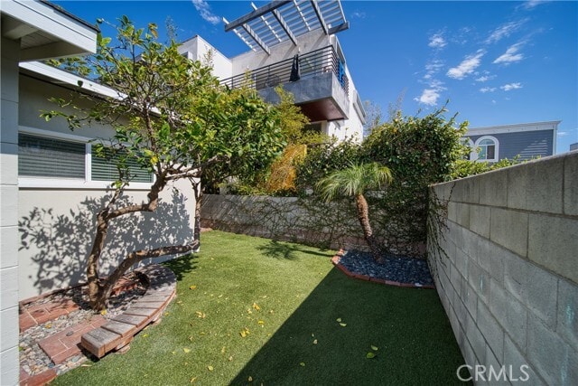 Building Photo - 926 Manhattan Beach Blvd