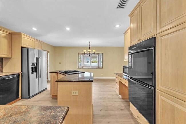 Building Photo - 8177 NW 53rd Ct