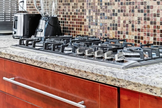 Building Photo - 2423 NE 202nd St