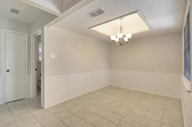 Building Photo - 2501 Glenhaven Dr