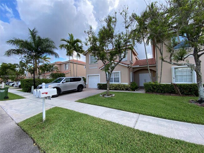 Building Photo - 562 NW 130th Ave