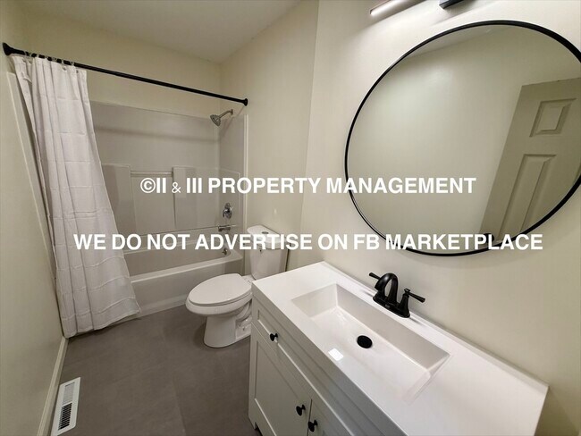 Building Photo - 816 S Montclaire Dr