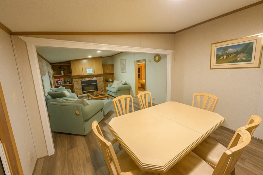 Building Photo - 44 Heinle Rd