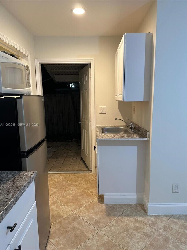 Building Photo - 2611 NE 8th Terrace